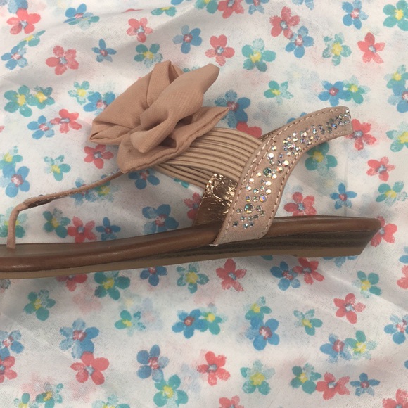 Material girl Bow rhinestone sandals - Picture 4 of 8